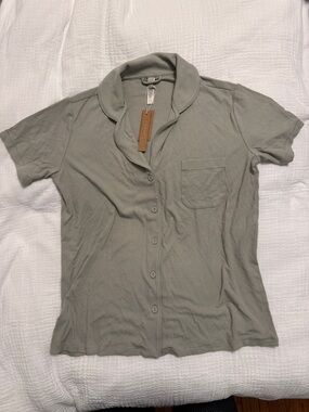 SKIMS Soft Lounge Short Sleeve Top in Talc
